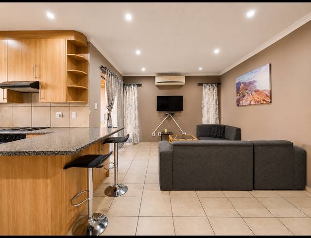 2 BEDROOM TOWNHOUSE FOR SALE IN THREE RIVERS
